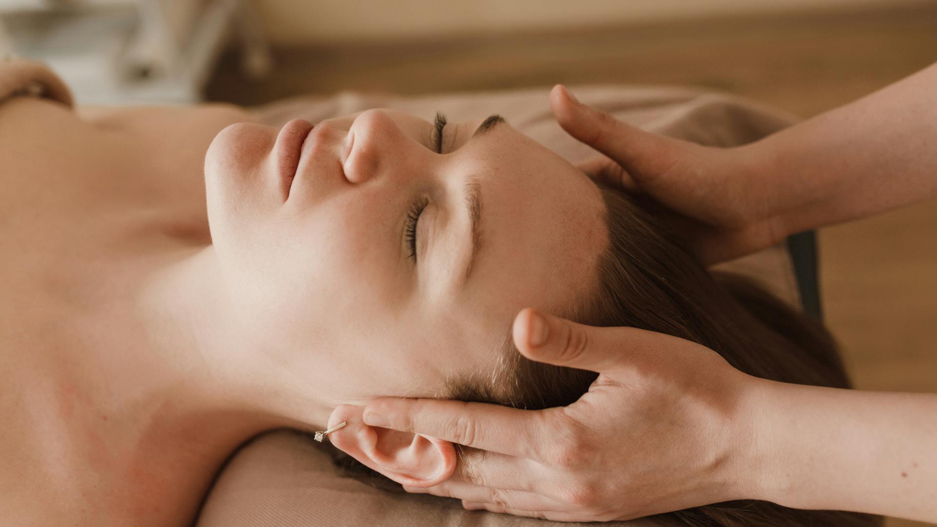 Face Acupressure